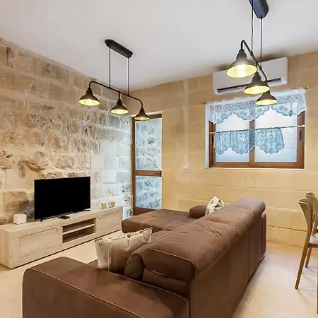 The Quiet Location Is Perfect For Families! In-Nadur